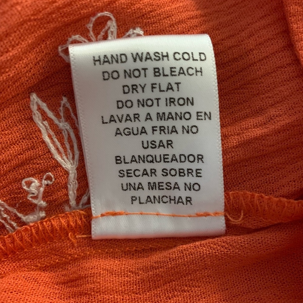Beautiful brand-New size small,off the shoulders top. - Picture 7 of 11